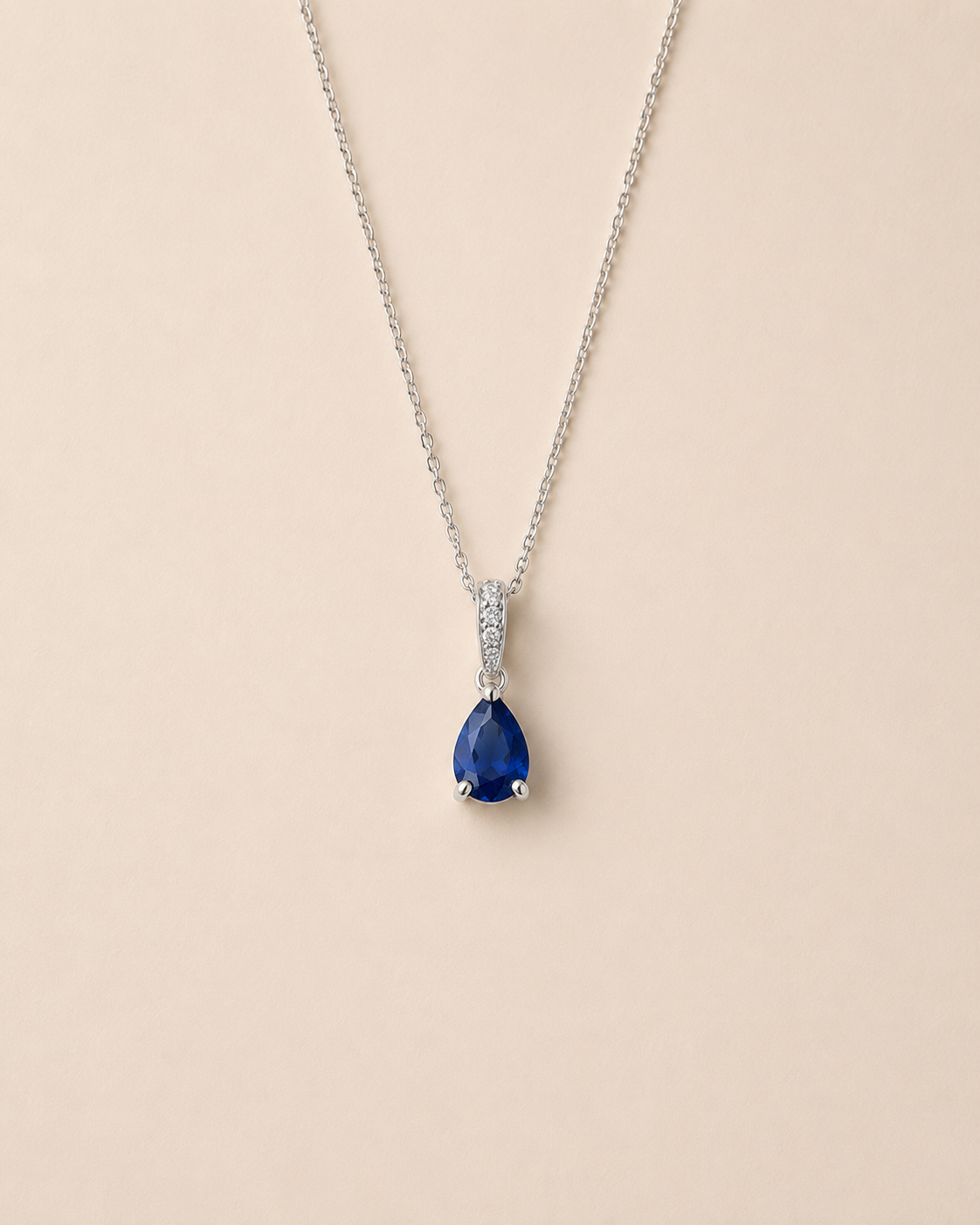 Safir Pear Cut Kolye