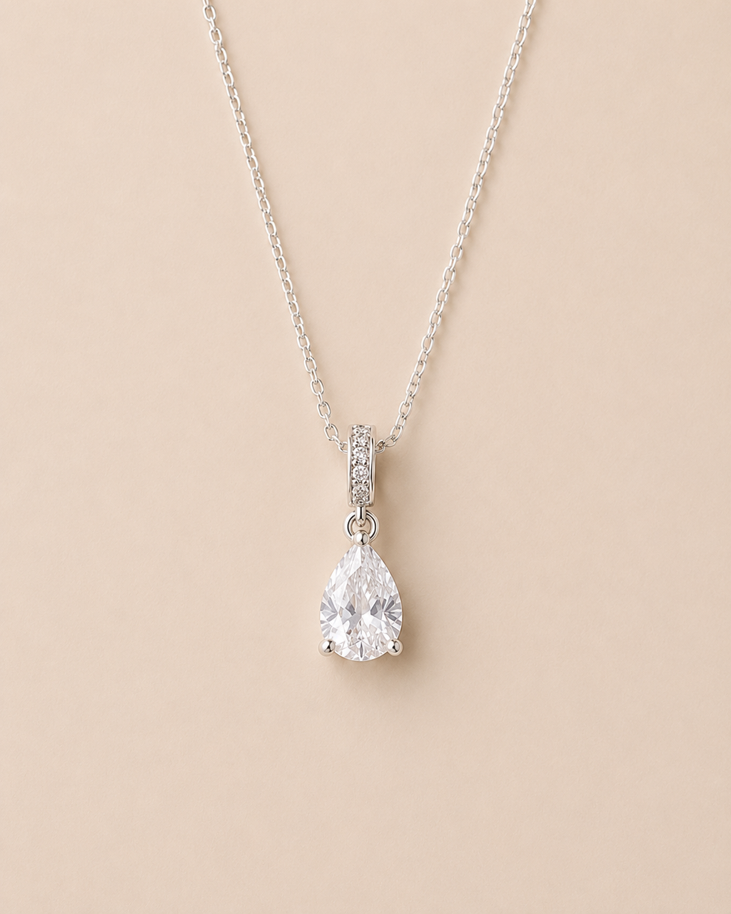 Pear Cut Zirkon Kolye