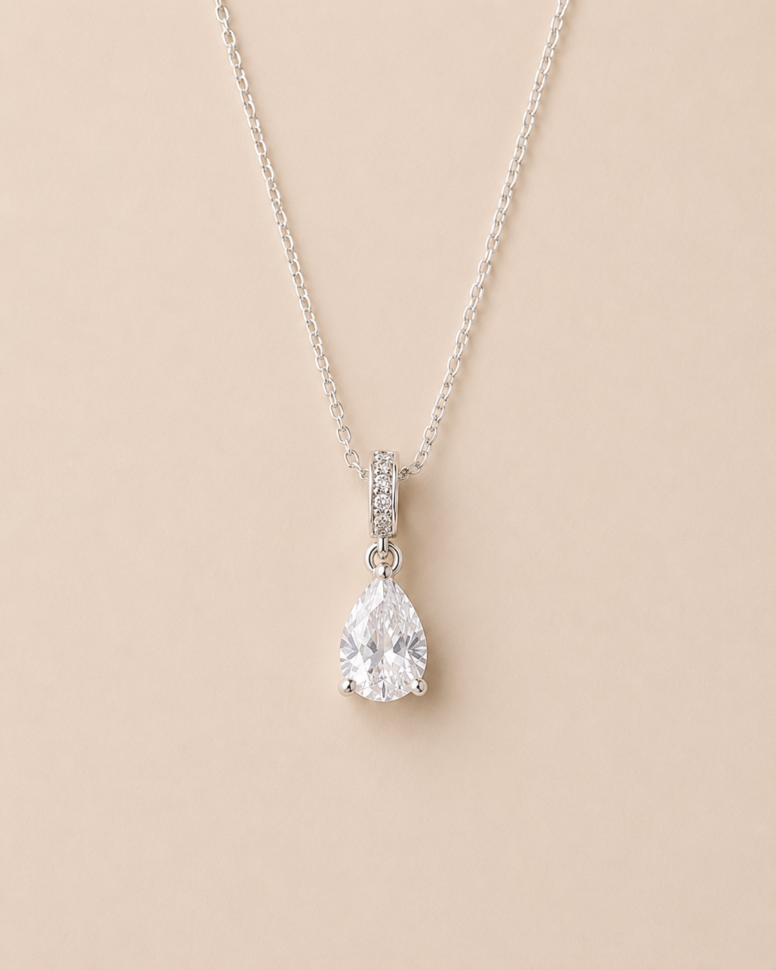 Pear Cut Zirkon Kolye